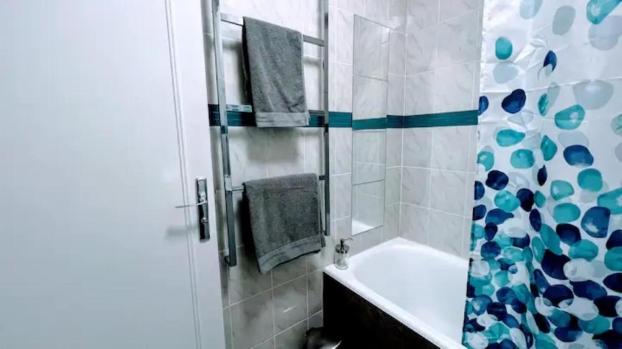 Appartement Chic Proche De Paris, Parking Inclus Saint-Maur-des-Fossés エクステリア 写真